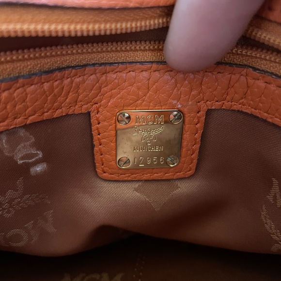 MCM chain shoulder bag. - Picture 7 of 9